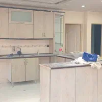 کابینت در حد آکبند بدون پوسیدگی و زدگی
