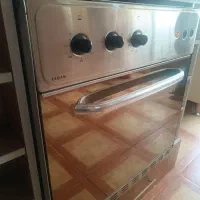 فر توکار تابان