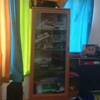 کتابخانه و فرش اتاق کودک