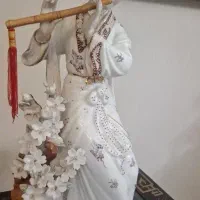 مجسمه چینی و کشتی