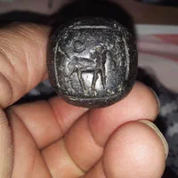 سنگ یشم حکاکی شده