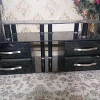 میز تلویزیون شیشه ای
