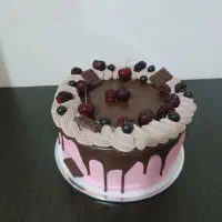 سفارش انواع کیک تولد و عصرانه