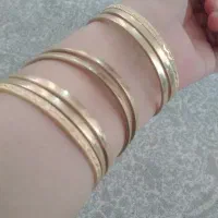 طلا با فاکتور 200بالا تابلو النگو سایز یک