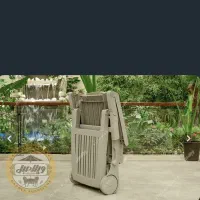 تخت کنار استخری تاشو