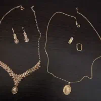 طلا و جواهرات