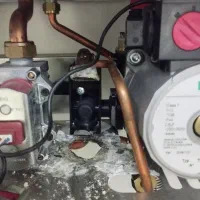 تعمیرکار سرویس پکیج ابگرمکن بخاری هود گاز در مشهد