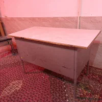میز فلزی صندلی فلزی کمد فلزی
