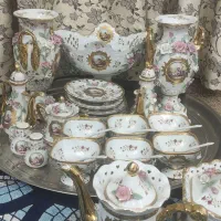 چینی گل برجسته
