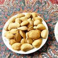 سیب و بادام مرغوب و ارگانیک|خوردنی و آشامیدنی|شیراز, شهرک گلدشت حافظ‎|دیوار
