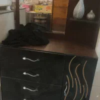 دراور در حد نو 4کشو و در کمدی با قاب ابنه