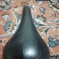 زین دوچرخه و وسایل
