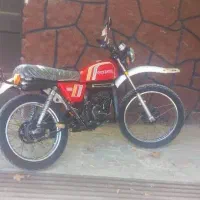 TS، سوزوکی، دی تی، دوزمانه ، کاربرات