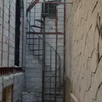 خدمات‌جوشکاری‌اسکلت‌نبش‌کشی‌وال‌پست‌در وپنجره
