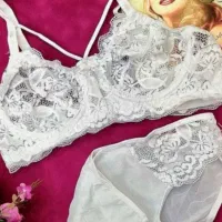 ست لباس زیر زنانه