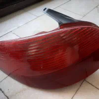 چراغ عقب ۲۰۶