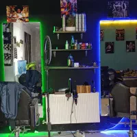 اجاره صندلی ارایشگاه مردانه پونک(اجاره و درصدی)