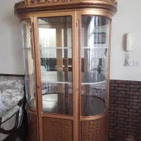 ویترین درحد نو سالم بدون خط خش