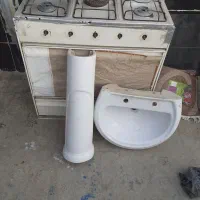 یه عدد اجاق گاز سالم ویک عدد روشویی سالم