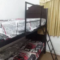 تخت دو طبقه چوبی