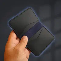 برگی از چرم، یادگاری برای همیشه