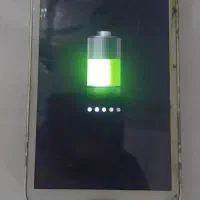 یک دستگاه سامسونگ گلکسی