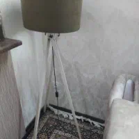 آباژور ایستاده در حد نو