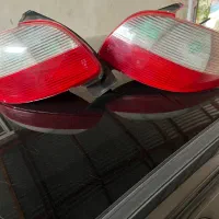 ۲ عدد چراغ عفب بالاسفید تمیز موجود