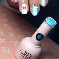 آف خدمات آرایشی و ناخن تا شب یلدا