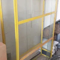 ویترین شیشه ای ۵ طبقه