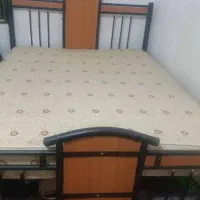 تخت دو نفره