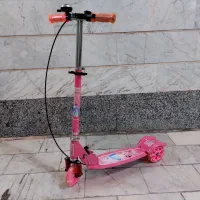 اسکوتر سه چرخ دخترانه
