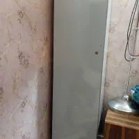 کمدلباس تمیز وسالم  ویک عددجلومبلی