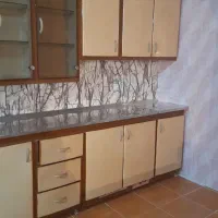 فروش کابینت فلزی شیشه به همراه هود وسینک ظرفشویی|مصالح و تجهیزات ساختمان|دوگنبدان, |دیوار