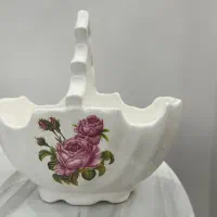 شکلات و شیرینی خوری