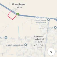 زمین-پسته-بر-جاده