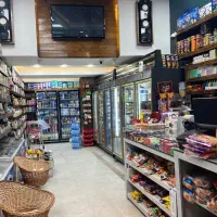 فروشنده و صندوقدار