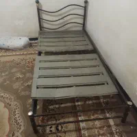 تخت فلزی پیچ مهره ای