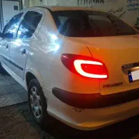 پژو 206 اس دی  وی 8