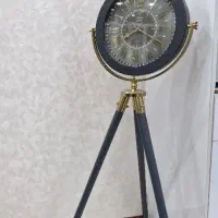 ساعت پایه دار