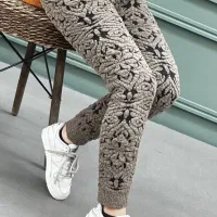 شلوار های زنانه در طرح ها متفاوت