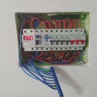 شاگرد نیمه ماهر برق ساختمان