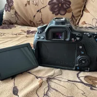 دوربین canon 80d به همراه لنز ۱۸.۱۳۵ و باطری اضافه|دوربین عکاسی و فیلم‌برداری|تهران, بلوار کشاورز|دیوار