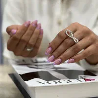 اموزش کاشت ناخن