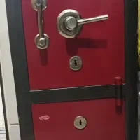 گاو صندوق زرین شهر