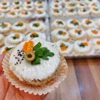 سفارش انواع دسر و فینگرفود پذیرفته میشود.