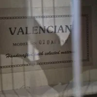 گیتار والنسا در حد نو