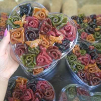 باکس قلب کیک لواشک ترشک در مدلهای زیاد خانگی