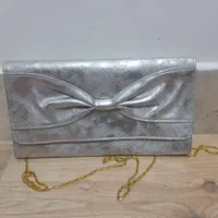 تعدادی کیف|کیف، کفش، کمربند|اصفهان, کوی امیریه|دیوار