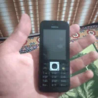 گوشی نوکیا ۲۲۰ دوربین دار حافظه دار و اگزوز بنزی